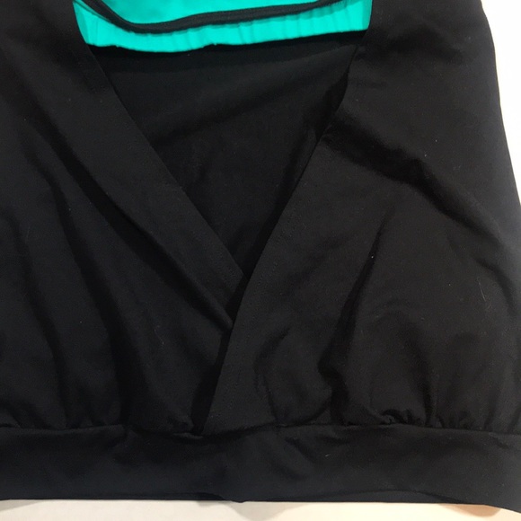 Tonic Black and Teal Free Spin Active Tank Top EUC - Picture 7 of 8